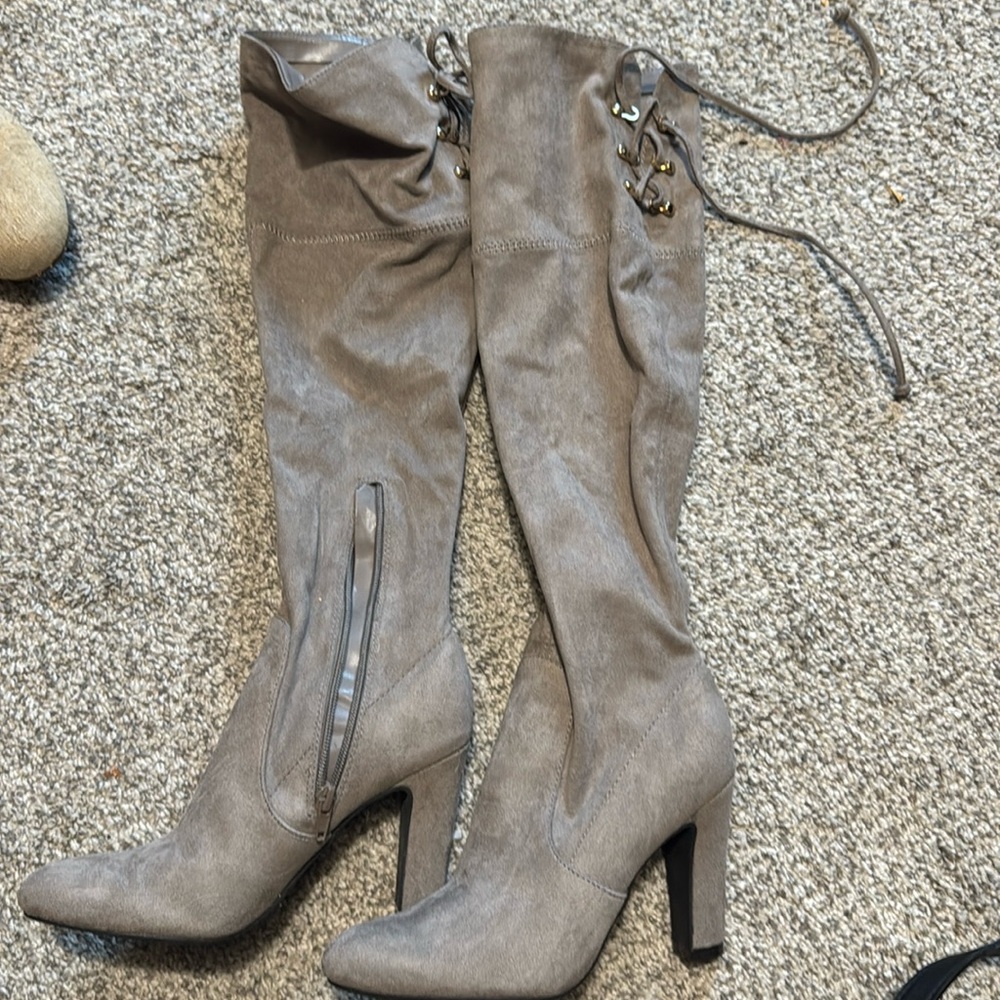 Light grey heeled boots